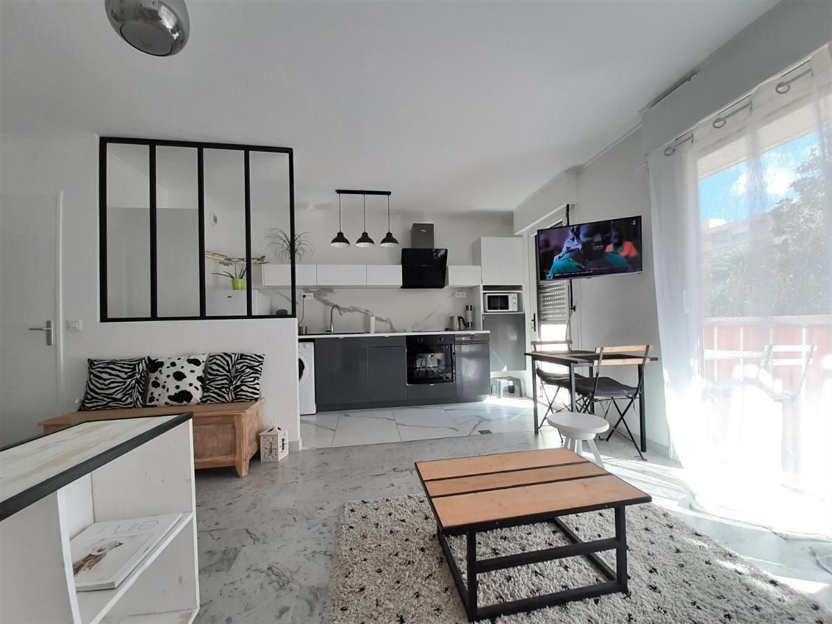 ואלאוריס Design Loft Studio Climatise Parking Et Piscine מראה חיצוני תמונה